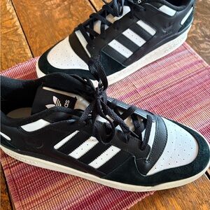 Adidas Men's Black and White Sneakers
